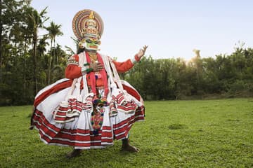 Kerala Kathakali dance tour by Green World Holidays