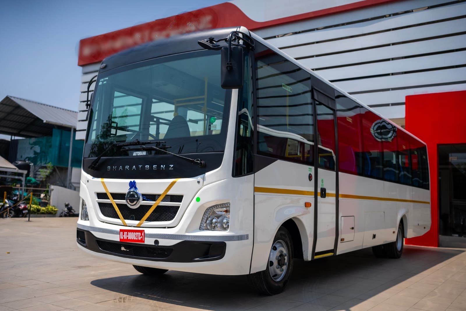 Bharath Benz Glider (34 Seater)